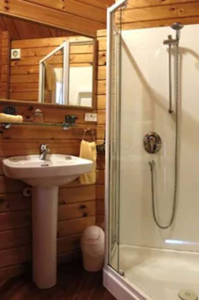 King Spa Chalet B&B