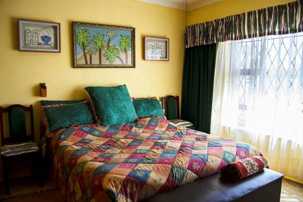 Room 3 photo 1