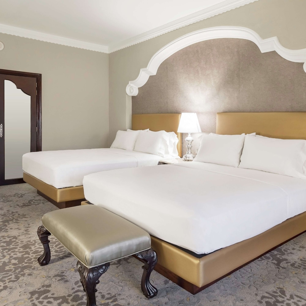 Deluxe Room, 2 Queen Beds (Executive) - Photo 3