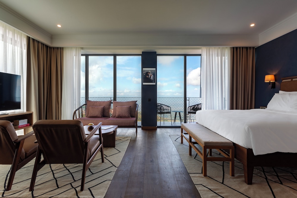 Junior Double Room, City View