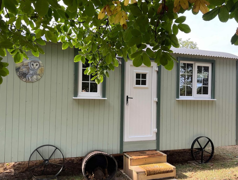 Romantic Room, Private Bathroom (Farm animals on site)