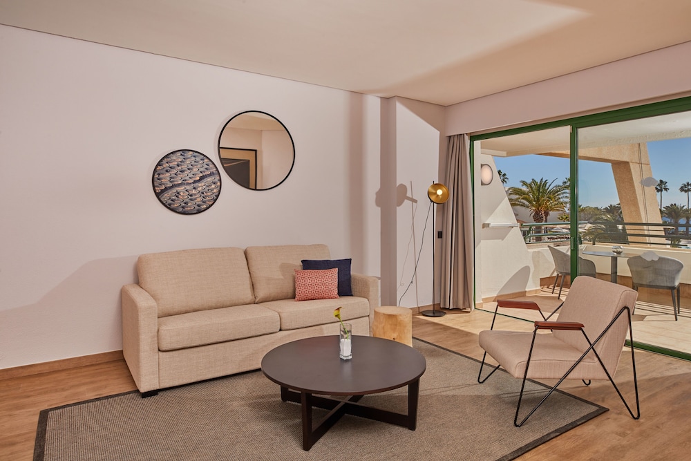 Suite, Terrace, Ocean View (Preferred Club) - Photo 2