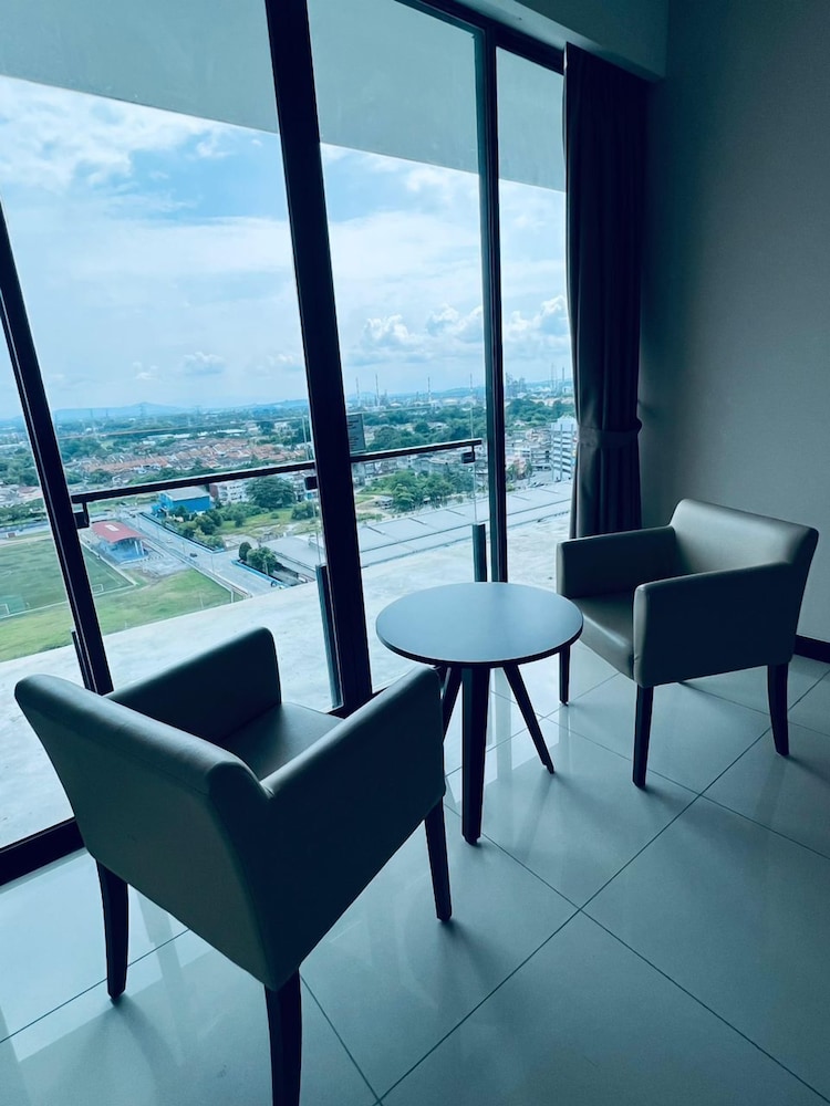 Executive Suite photo 3