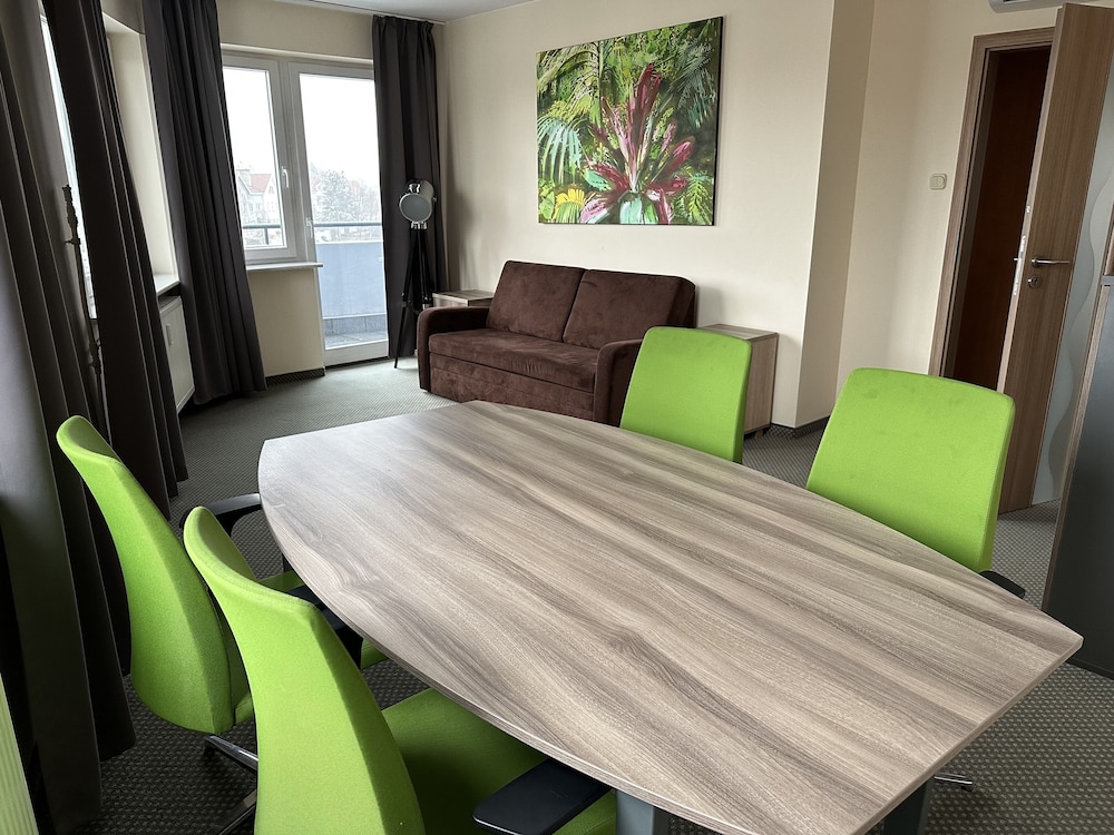 Family Apartment, 2 Bedrooms, Non Smoking, Kitchen photo 2