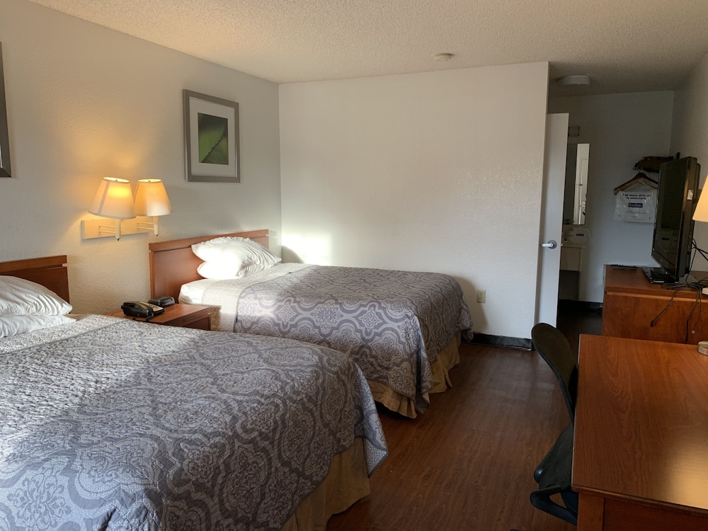 Room, 2 Double Beds, Non Smoking photo 2