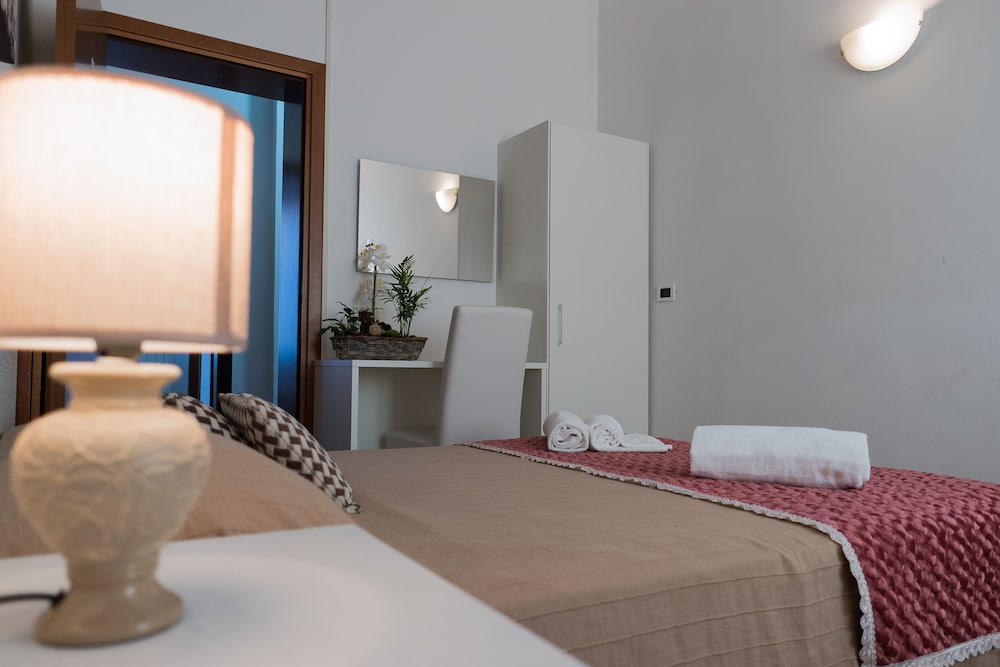 Triple Room, Shared Bathroom photo 1