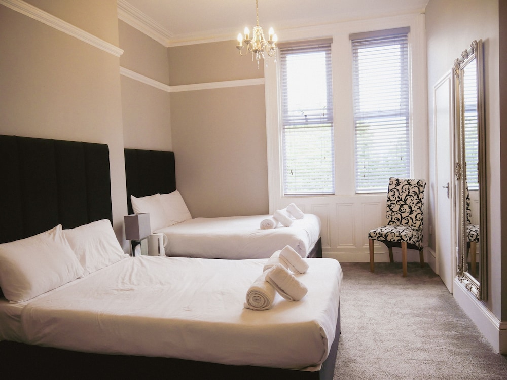 Executive Suite, Ensuite photo 2