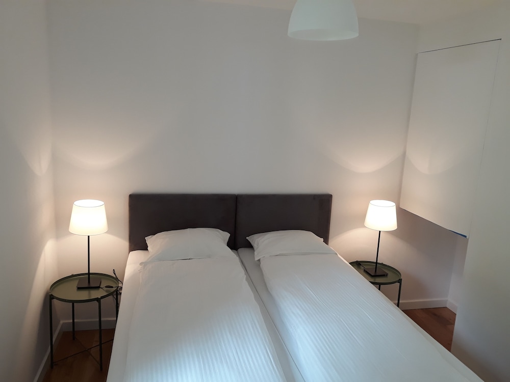 Comfort Cabin, Multiple Beds (14- Eliza) photo 1