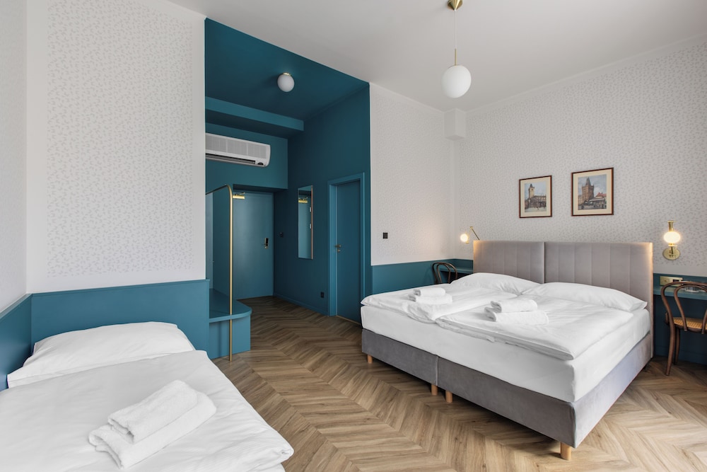 Superior Triple Room - Photo 3