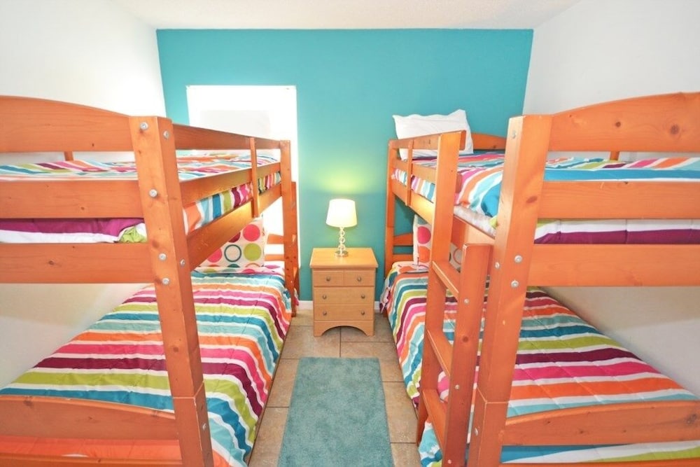 House, 4 Bedrooms photo 1