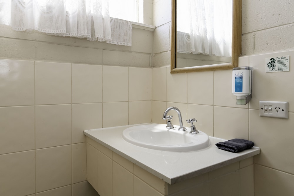 Triple Room - Photo 13