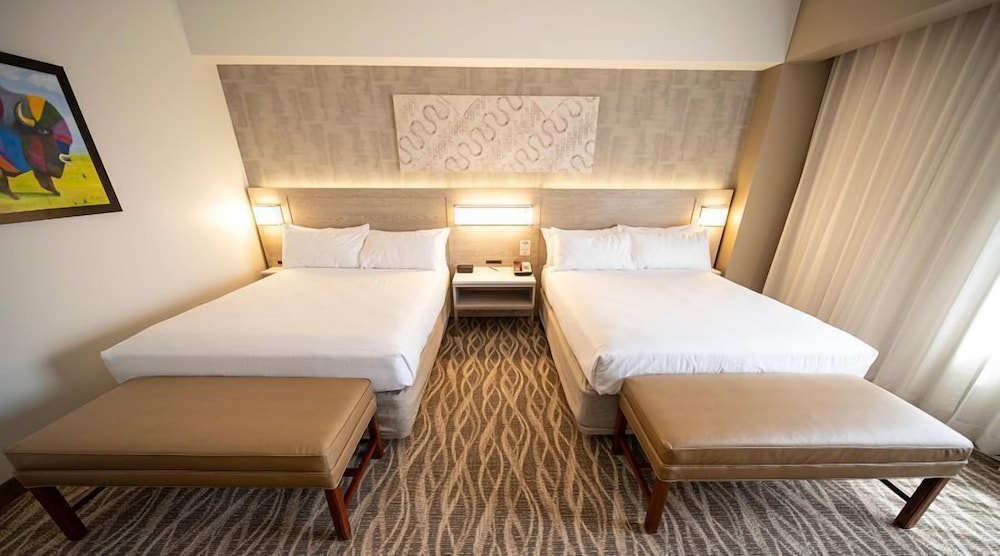 Room, 2 Queen Beds (Accessible Queen) photo 2