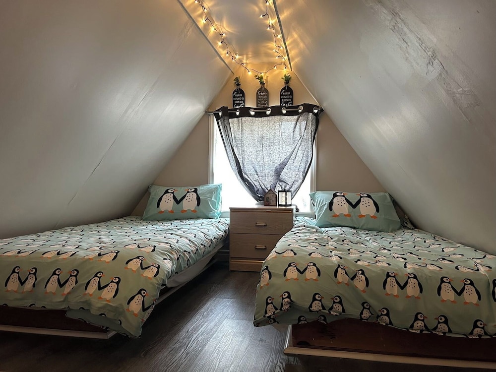 Three Bedrooms Cottage (Cottage #8) photo 3