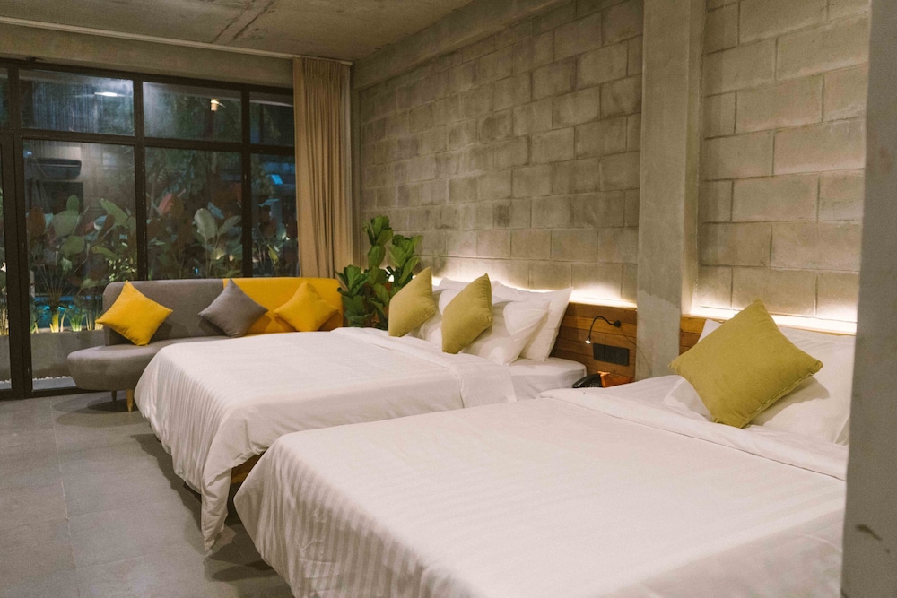 Deluxe Triple Room - Photo 4