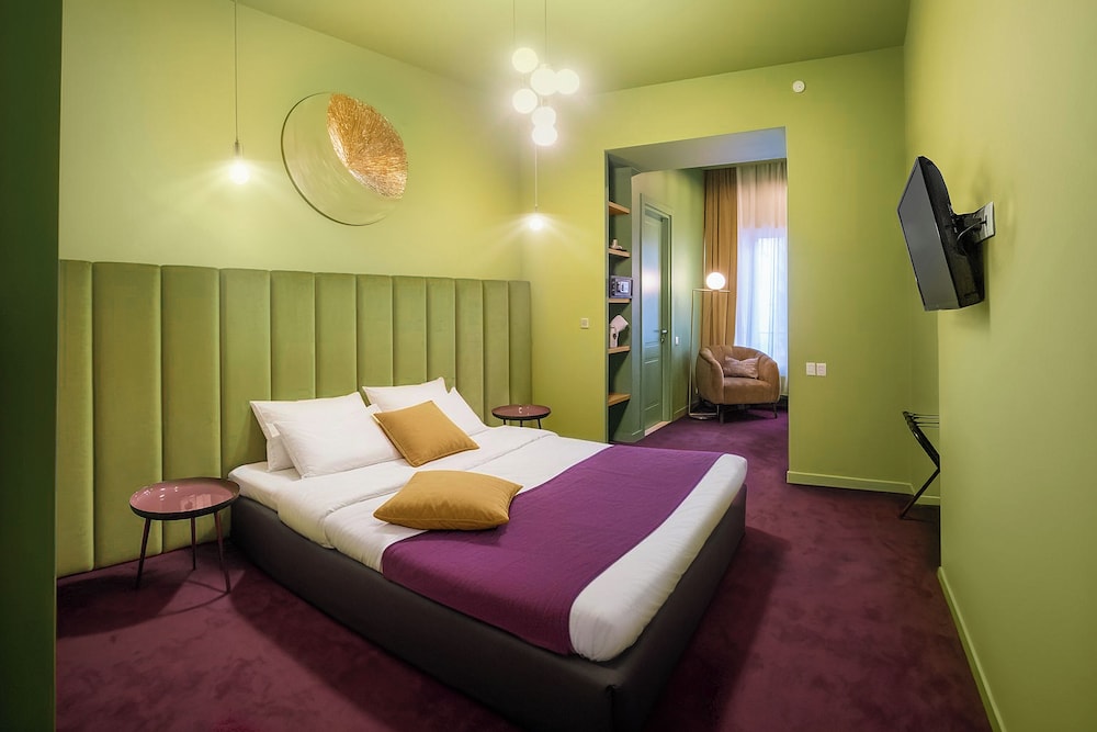 Double Room, City View (1)