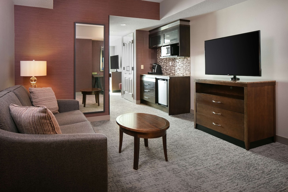Suite, 2 Queen Beds, Accessible (Mobility & Hearing, Roll-In Shower) - Photo 5