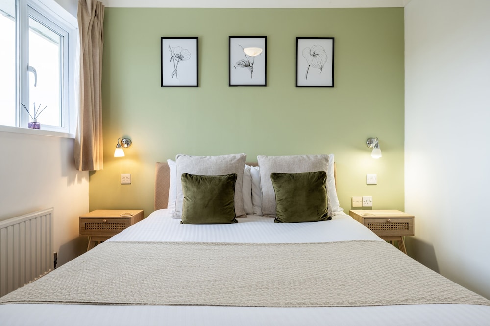 Double Room, Ensuite - Photo 13