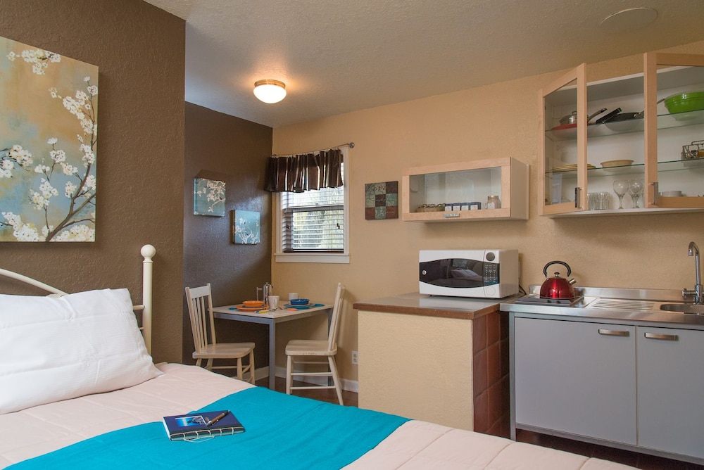Cottage, 1 Queen Bed, pet friendly
