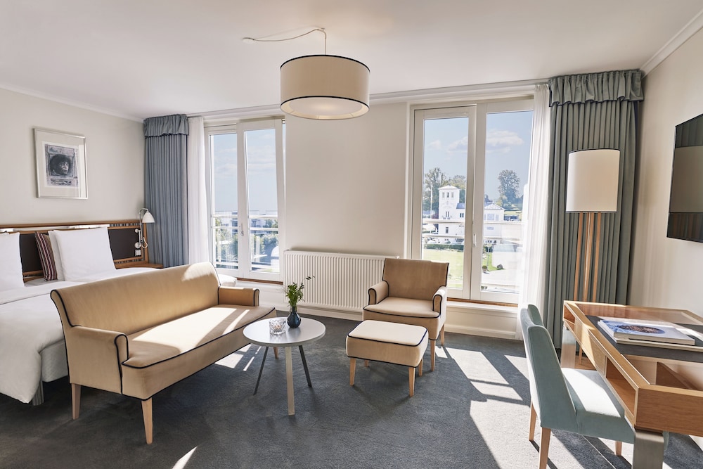 Deluxe Double or Twin Room, including evening spa access photo 1