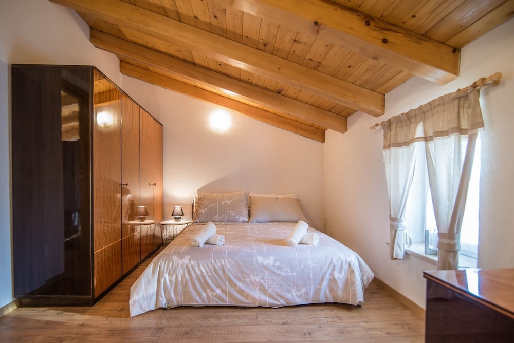 Standard House, 2 Bedrooms (23290) photo 1