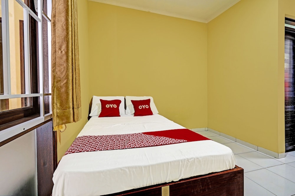 Standard Double Room - Photo 11