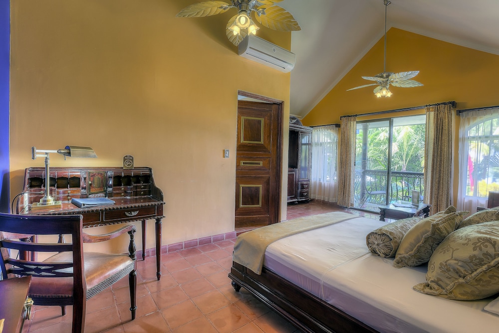 Deluxe Double Room, 1 Double Bed - Photo 2