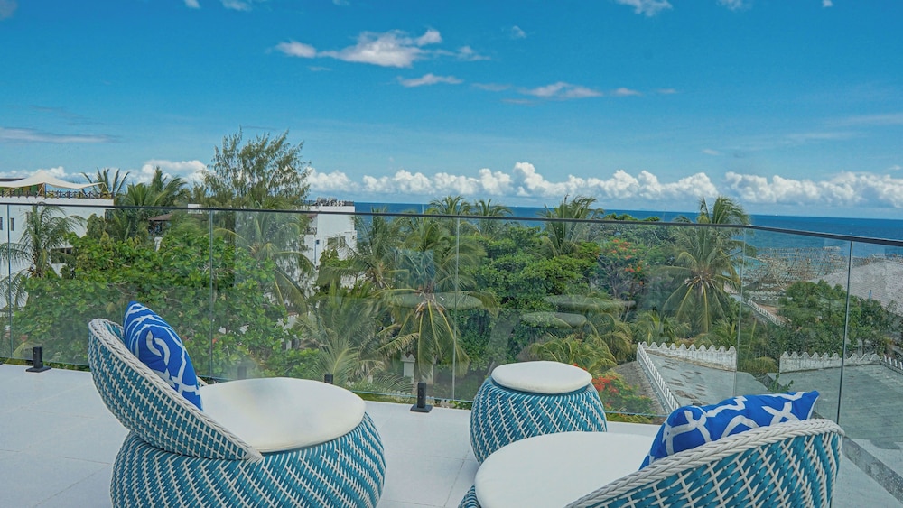 Z2 Hotel, Rooftop Suite Full Sea View