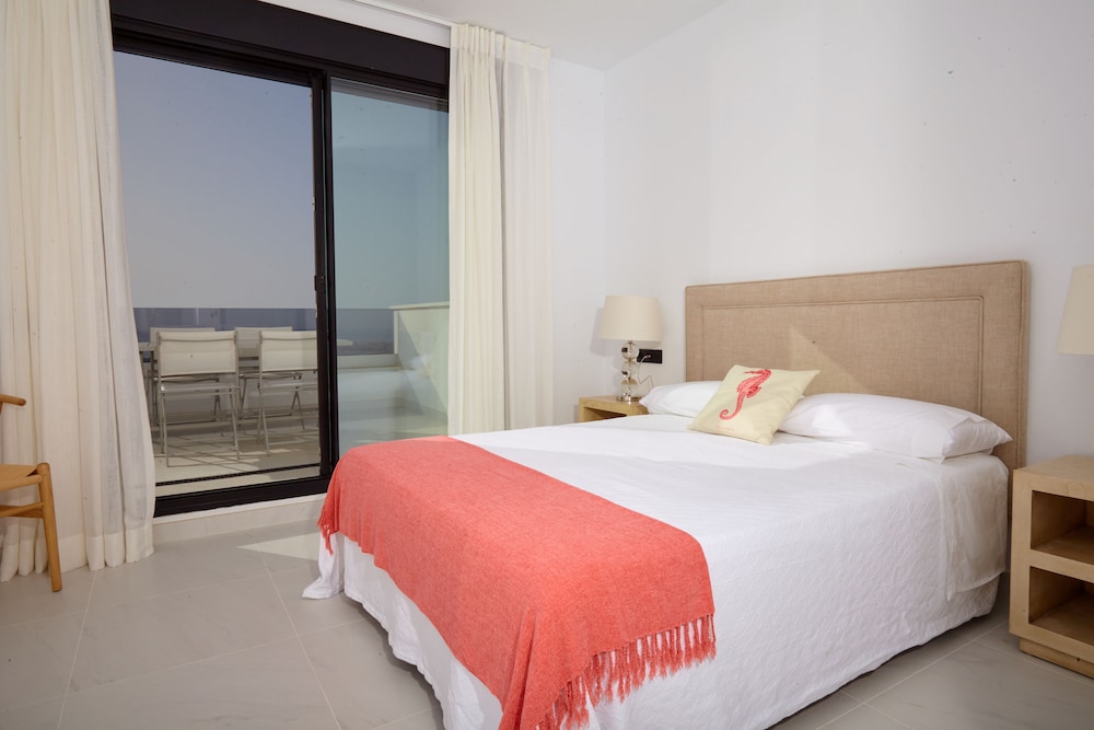 Junior Penthouse, 2 Bedrooms, Terrace (Semi-penthouse) photo 2
