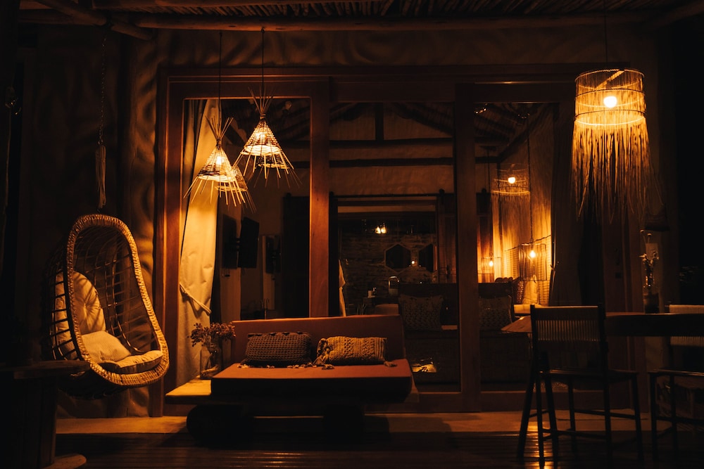 Deluxe Bungalow photo 2