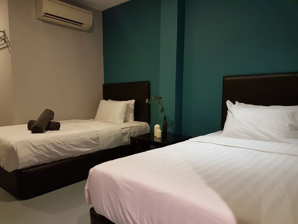Standard Room (2 Single Beds)