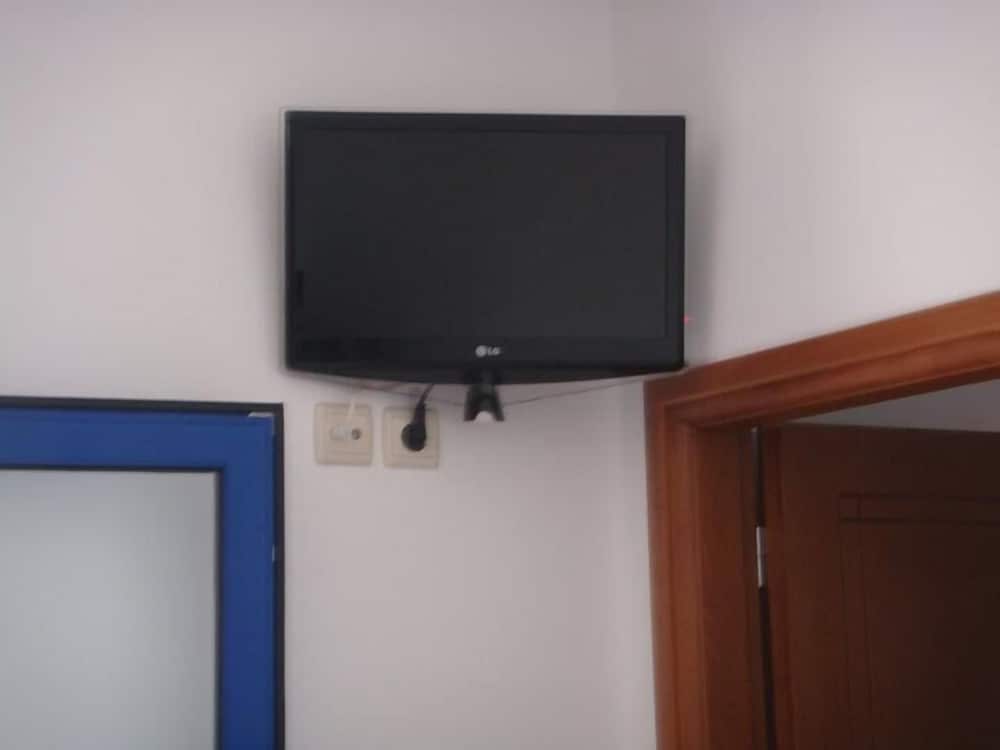 Family Room photo 1