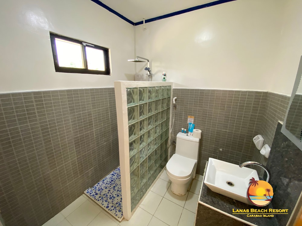 S3, Superior Double Room, Non Smoking, Partial Ocean View photo 3