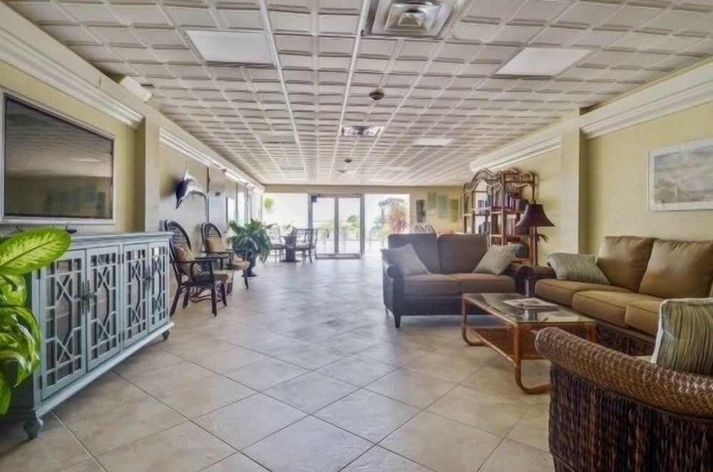 Condo, 2 Bedrooms