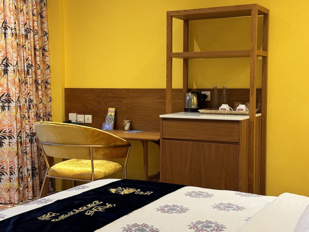 Design Double Room, Non Smoking, Pool View - Photo 8