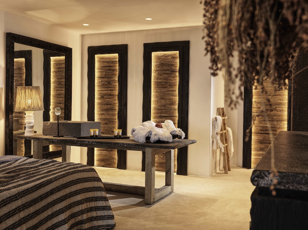 Honeymoon Suite, Non Smoking, Hot Tub - Photo 6