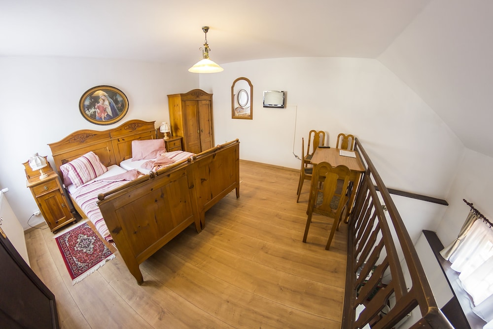 Family Duplex, 2 Bedrooms, Ensuite photo 1