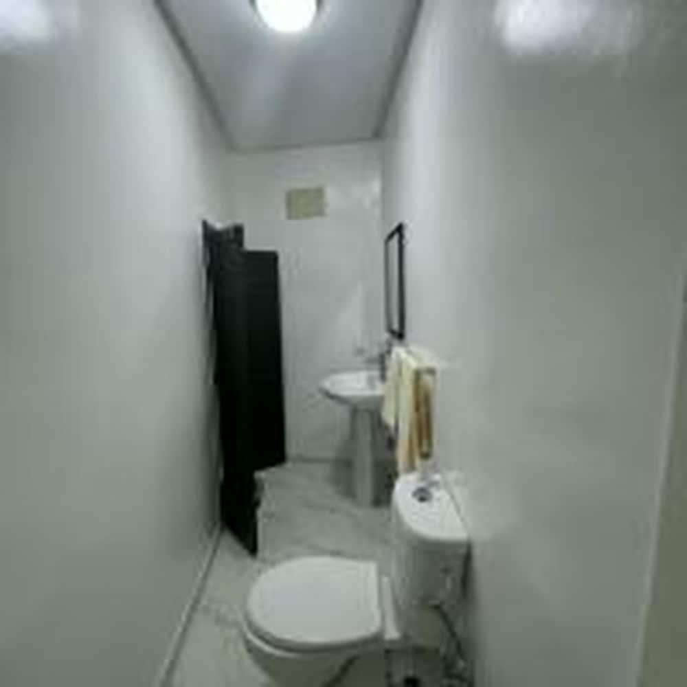 Standard Apartment, Partial Lake View photo 3