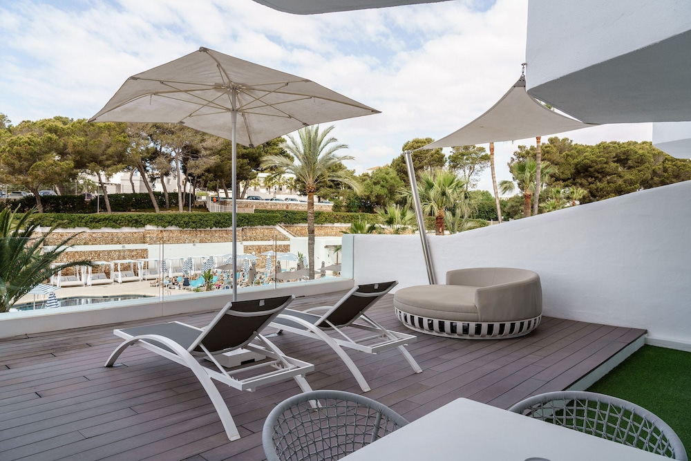 Premium Suite, Terrace, Pool View (My Favorite Club) photo 3
