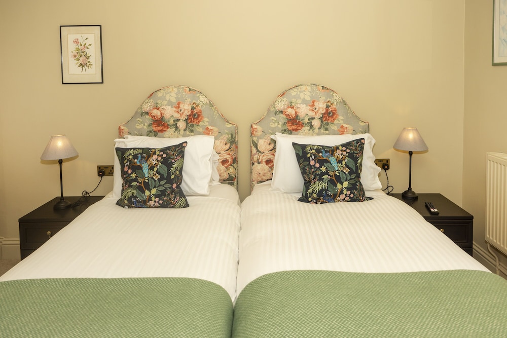 Deluxe Double or Twin Room photo 3