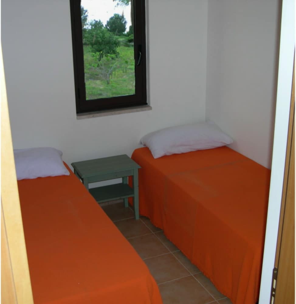 Apartment, 2 Bedrooms, Ground Floor photo 1