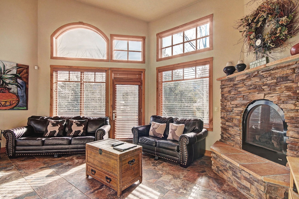 Townhome, 4 Bedrooms