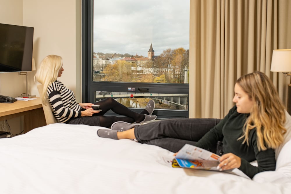 Superior Double or Twin Room, River View photo 2