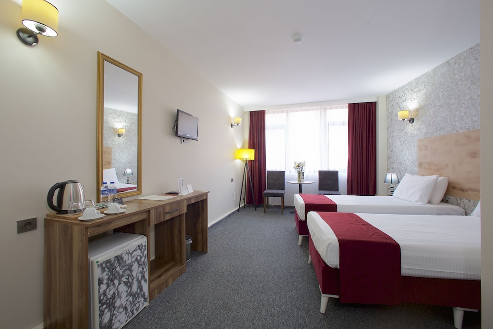 Standard Twin Room photo 2