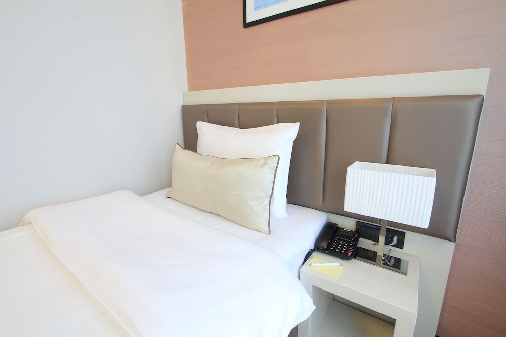 Classic Single Room, Park View photo 2