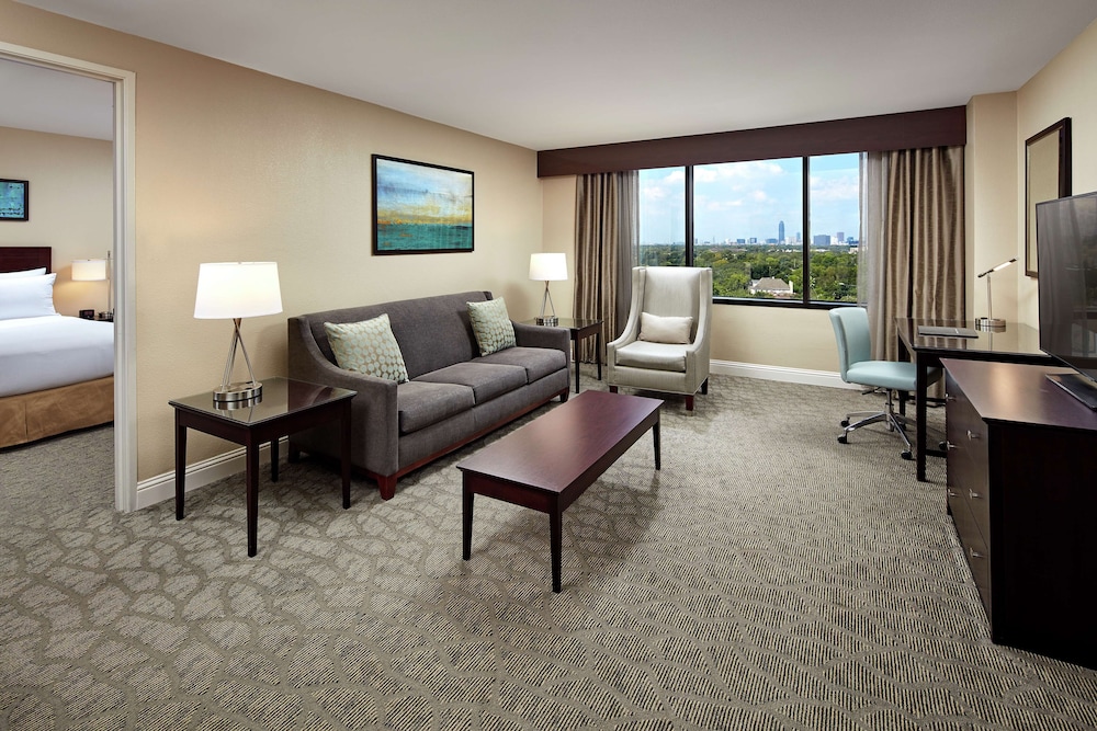 Suite, 1 Bedroom - Photo 4