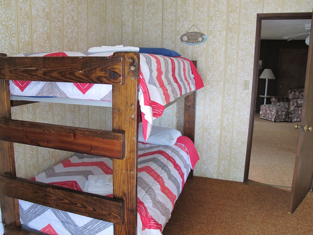 Premium Cottage, Multiple Beds, Non Smoking (Vintage Cottages - 4 person max) photo 2