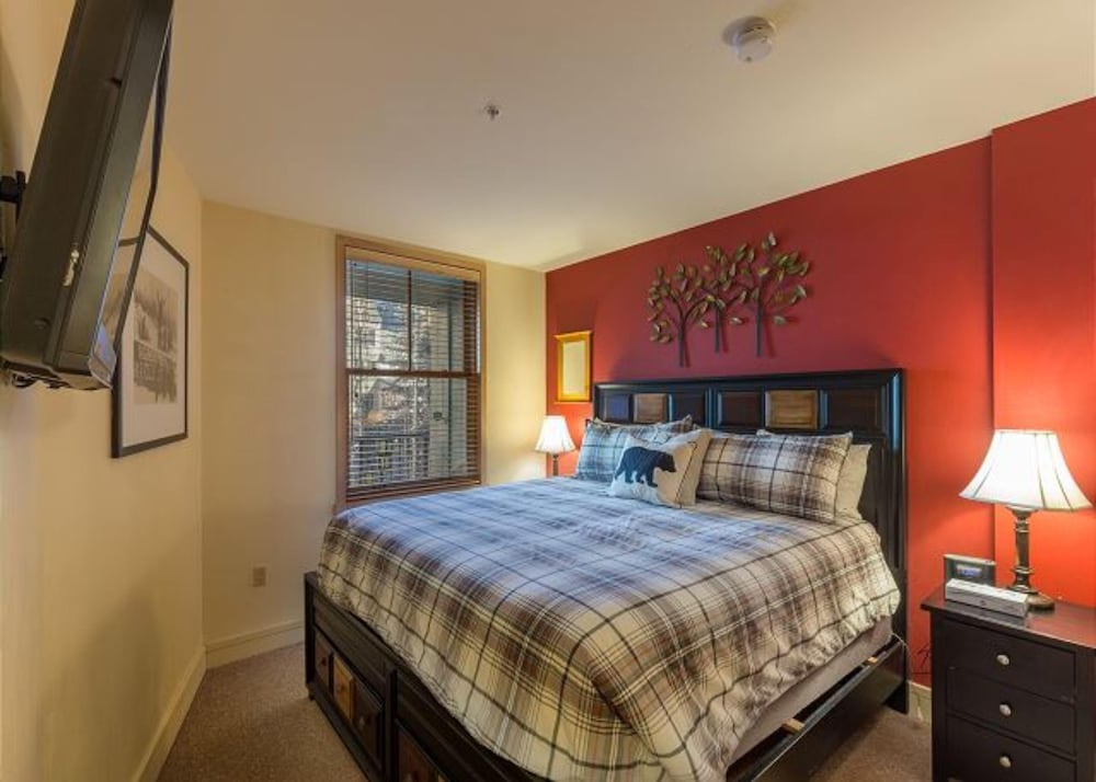 Condo, 1 Bedroom photo 3