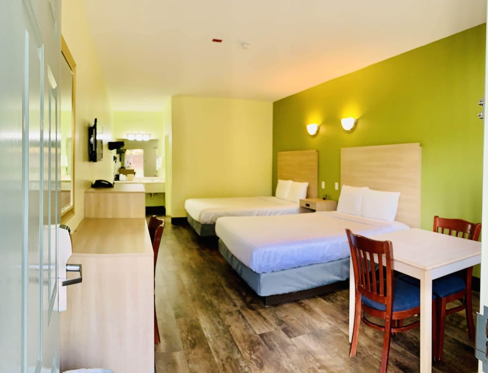 Standard Double Room, 2 Queen Beds, Non Smoking