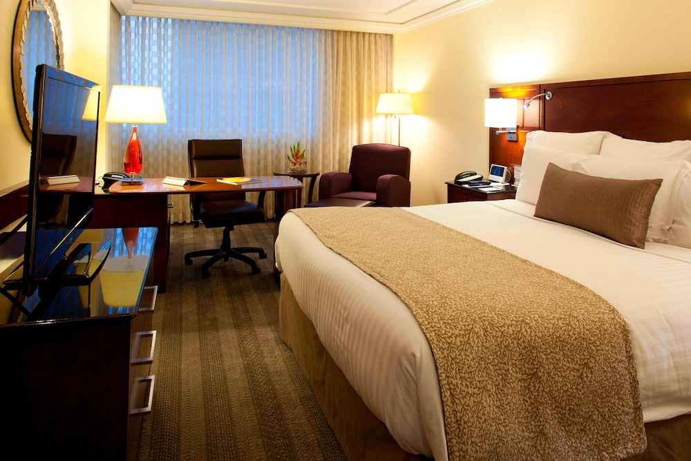 Executive Room, 1 King Bed (No View) - Photo 2