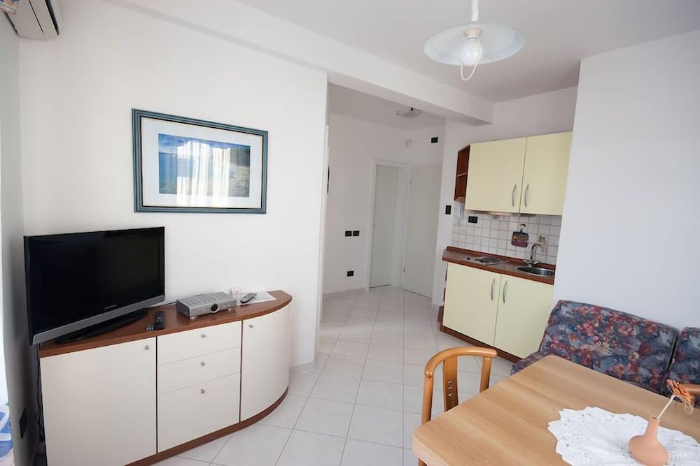 Superior Apartment, 1 Bedroom, Kitchenette, Beachside photo 1